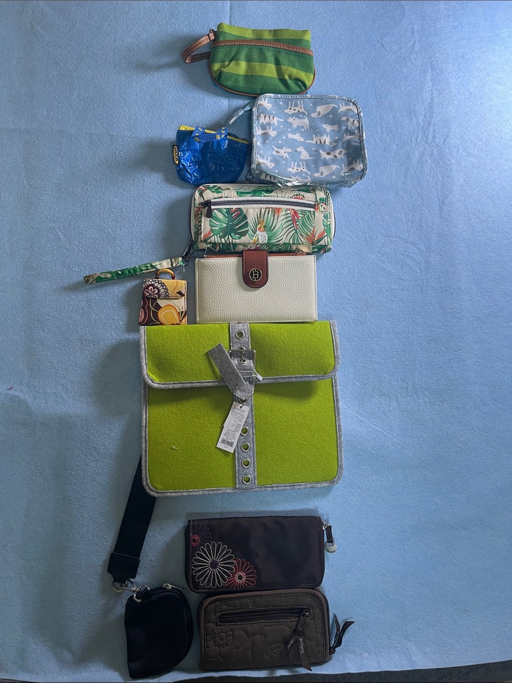 Lot of 10 fun wallets